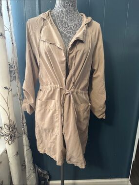 Love Tree Hooded Drawstring Trench Coat in Tan
